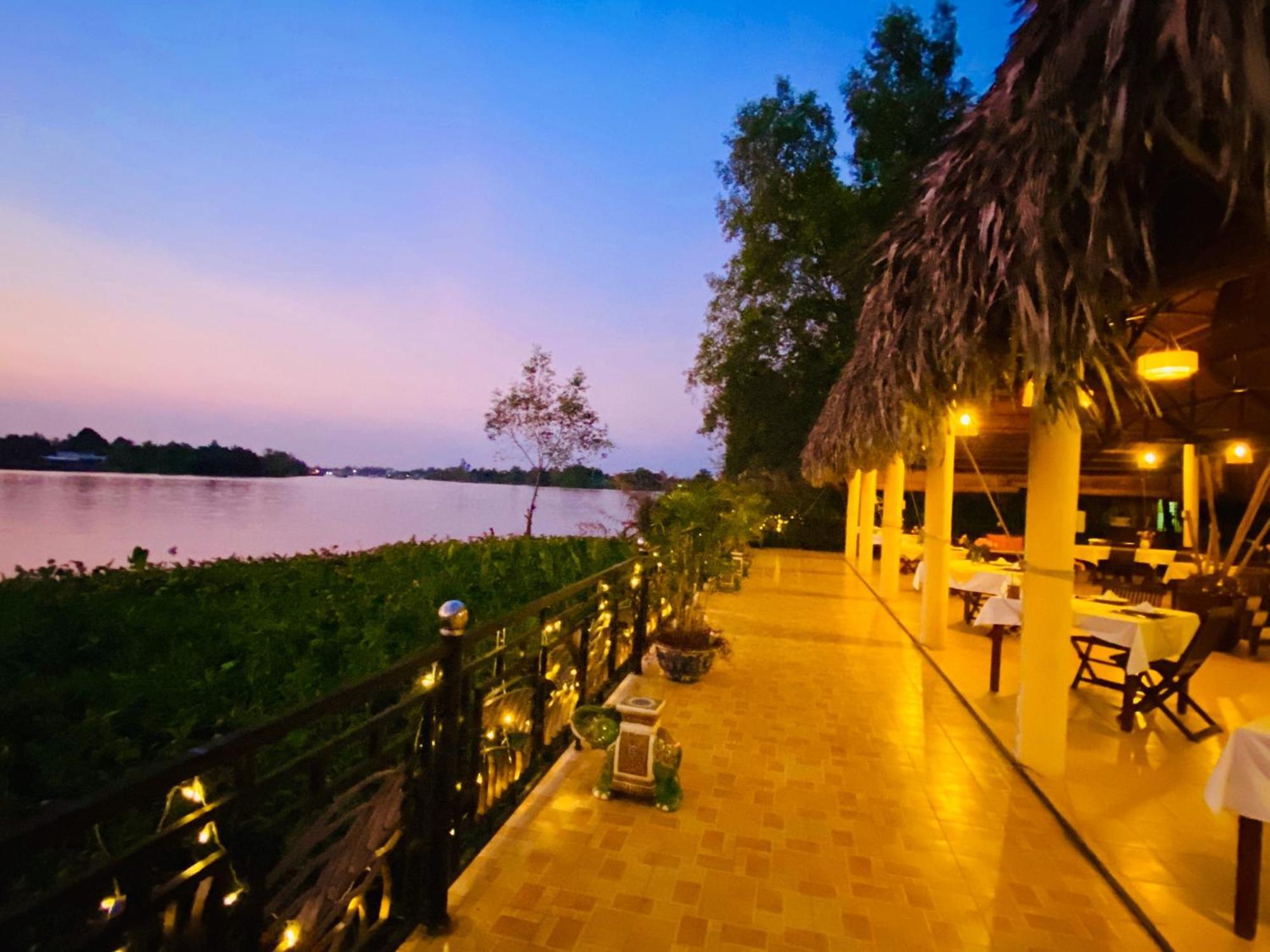 แมงโก โฮม ริเวอร์ไซด์ Bed & Breakfast Ben Tre ภายนอก รูปภาพ