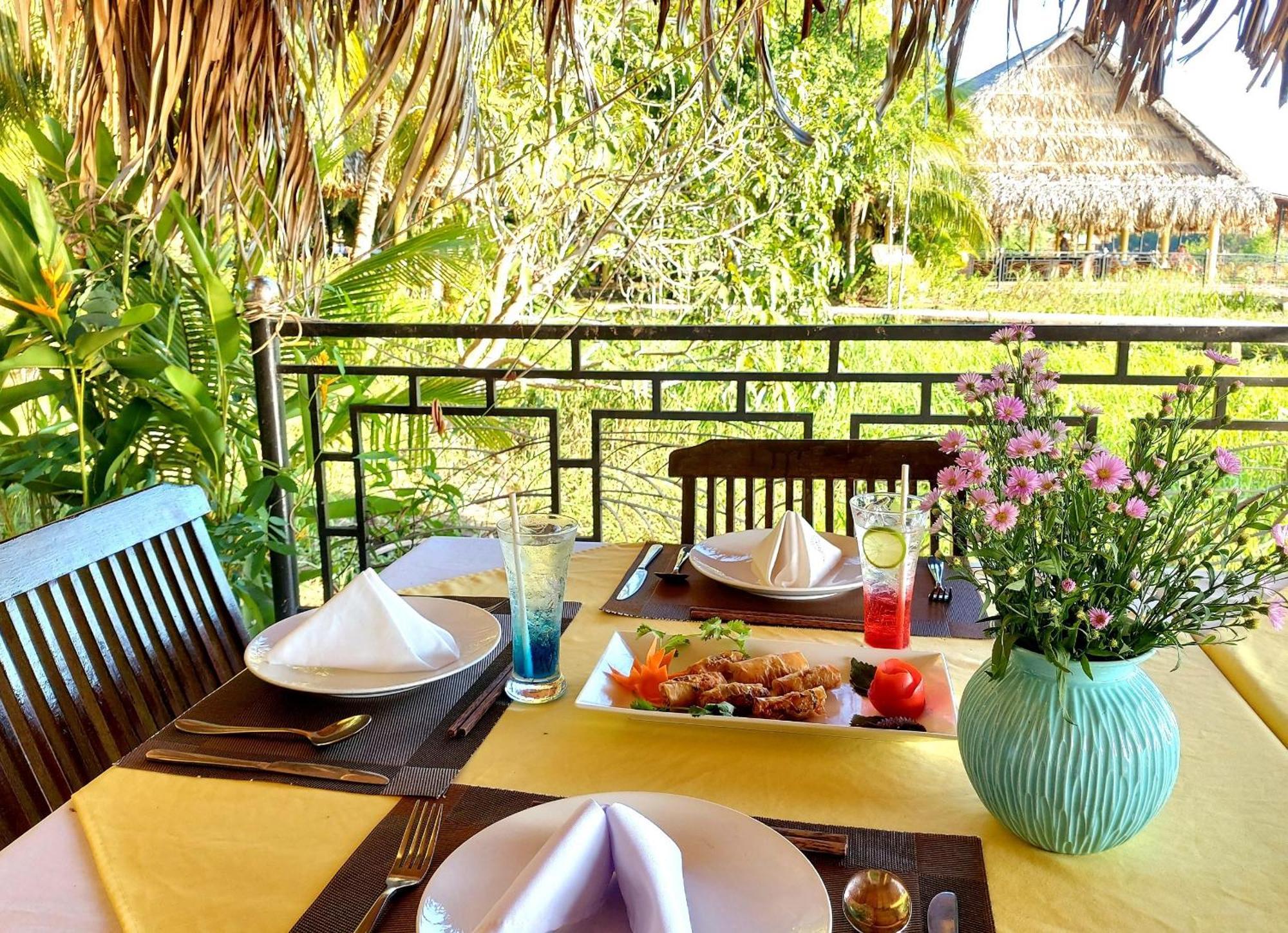 แมงโก โฮม ริเวอร์ไซด์ Bed & Breakfast Ben Tre ภายนอก รูปภาพ