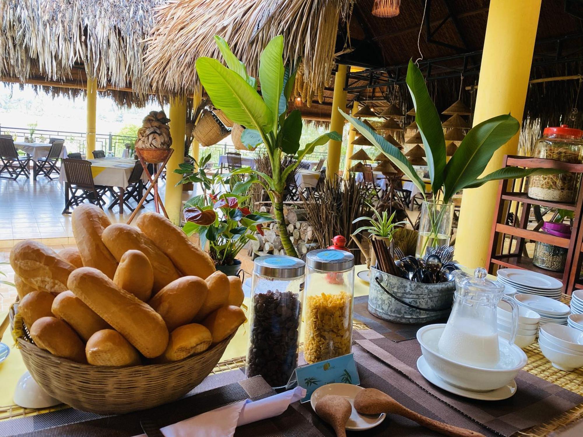 แมงโก โฮม ริเวอร์ไซด์ Bed & Breakfast Ben Tre ภายนอก รูปภาพ